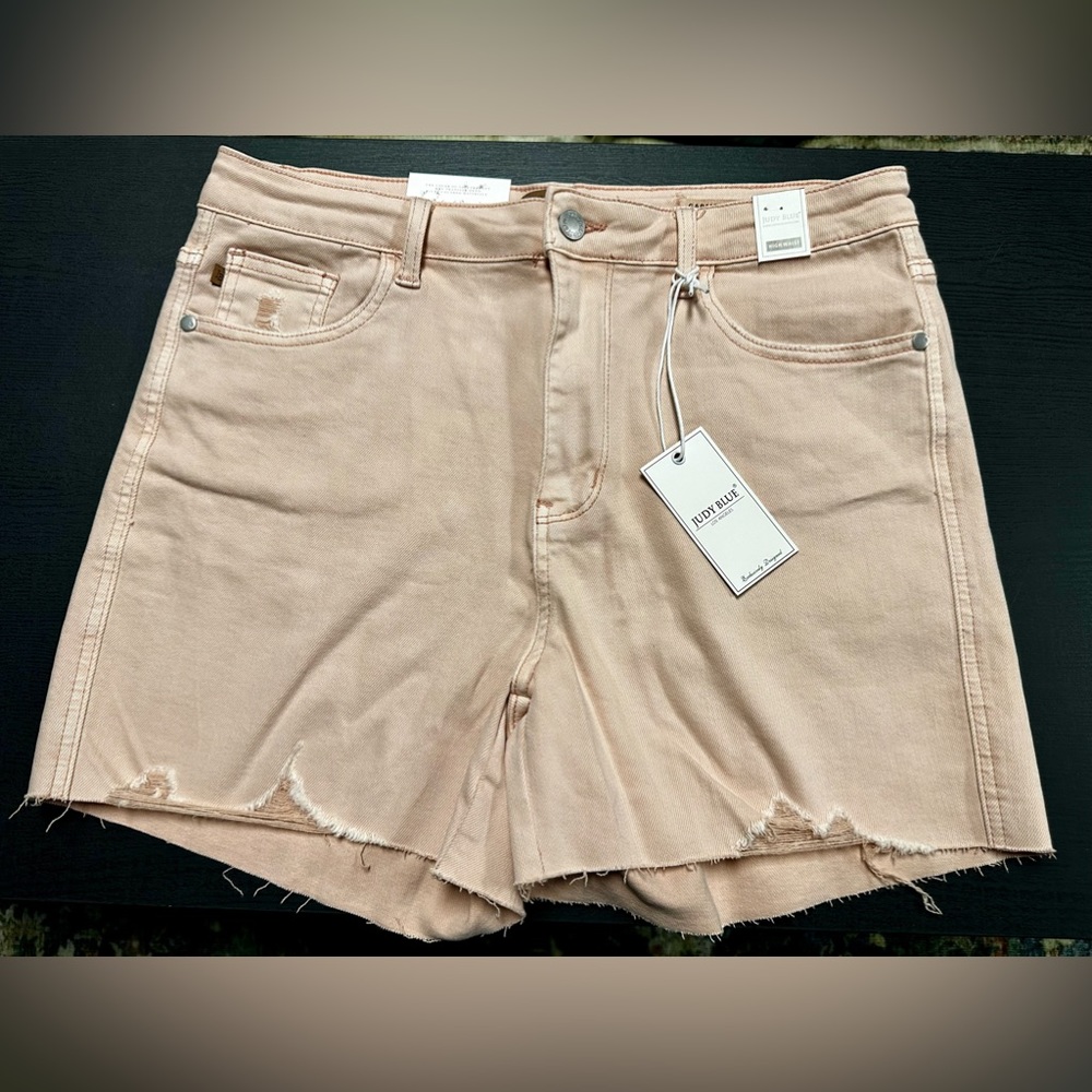 NWT Judy Blue light pink shorts size XL